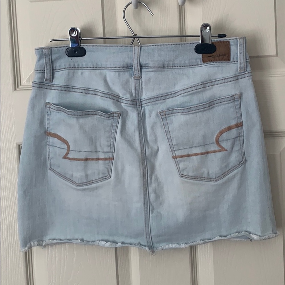 American Eagle Light Wash Denim Skirt Sz 10 - Picture 3 of 5